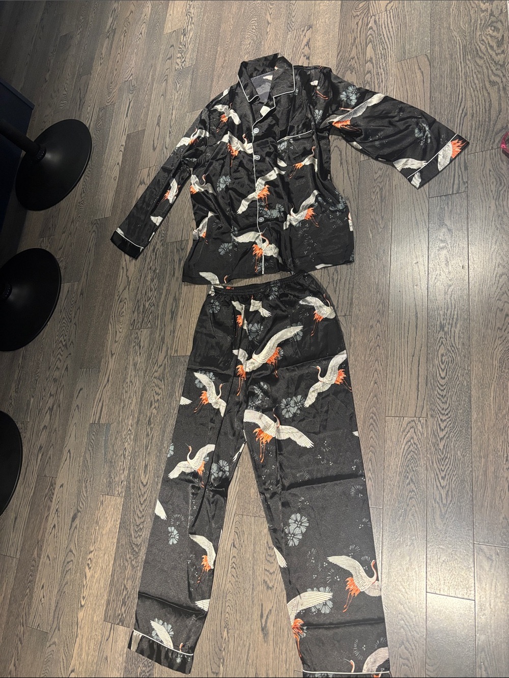 Women Black Crane-Print Pyjama lounge Set Size Medium